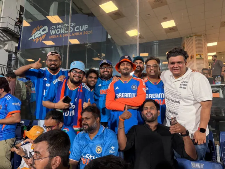 Le « North Stand Gang » de Mumbai sera à Ahmedabad pour faire ce qu'il fait de mieux : encourager l'équipe à haute voix [Photo courtesy of Sounak Biswas]