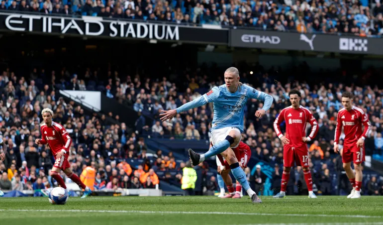 Erling Haaland en action.