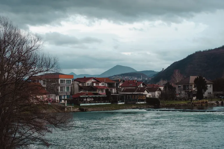 La ville frontalière de Bihac, où de nombreux migrants se retrouvent bloqués en essayant d'atteindre l'UE-1775038890