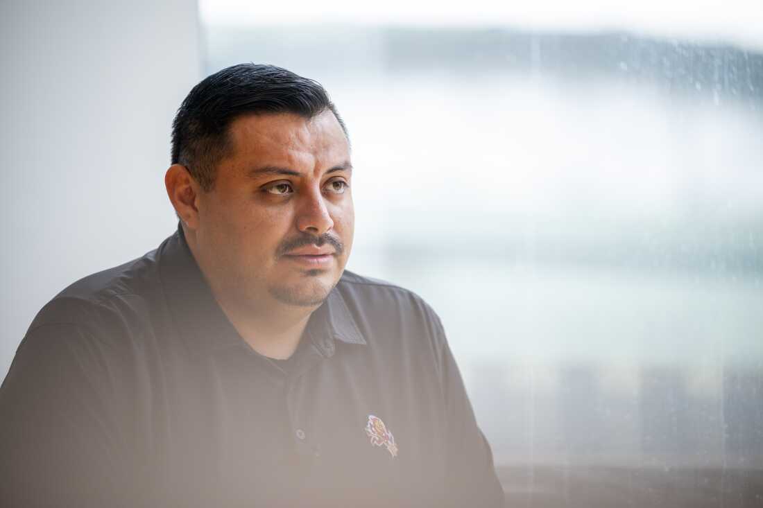 Salvador Macias, avocat spécialisé en immigration à Phoenix, en Arizona, est également bénéficiaire du DACA.