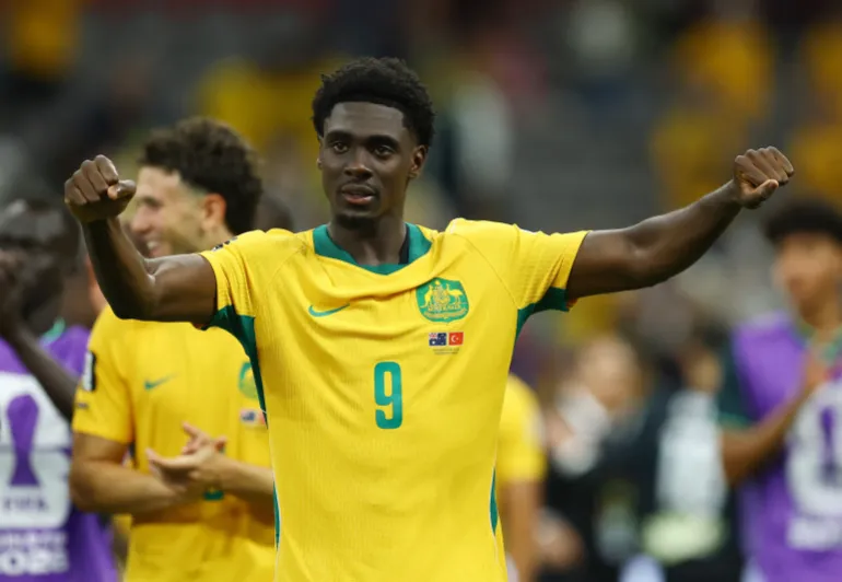 Mohamed Toure, en Australie, célèbre après le match