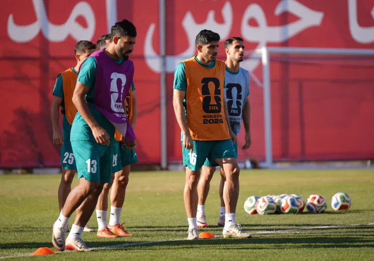 Football football - coupe du monde de la FIFA 2026 - entraînement en Iran - Centro Xoloitzcuintle, Tijuana, Mexique - 16 juin 2026 Hossein Kanani et Mehdi Torabi en Iran pendant l'entraînement REUTERS/Victor Medina