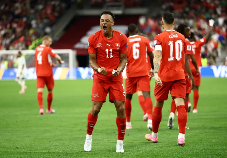 Football football - coupe du monde de la FIFA 2026 - Round de 32 - Suisse / Algérie - BC place, Vancouver, Canada - 2 juillet 2026 Dan Ndoye, de Suisse, célèbre son deuxième but REUTERS/Lee Smith