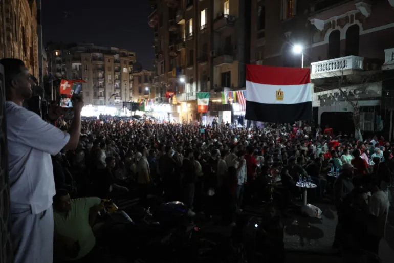 Football football - coupe du monde de la FIFA 2026 - Round de 32 - Australie / Egypte - les fans se rassemblent au Caire - le Caire, Egypte - 3 juillet 2026 les fans égyptiens se rassemblent au Caire pour regarder le match REUTERS/Mohamed Abd El Ghany