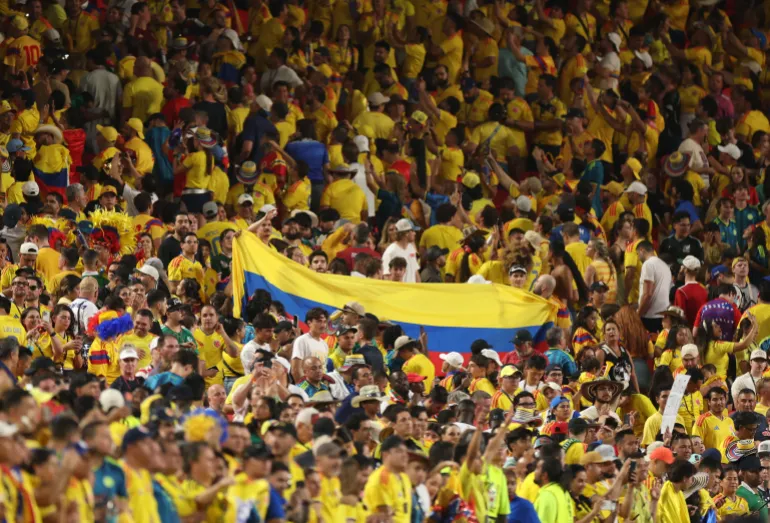 Football football - coupe du monde de la FIFA 2026 - Round de 32 - Colombie / Ghana - Kansas City Stadium, Kansas City, Missouri, États-Unis - 3 juillet 2026 les fans colombiens célèbrent après le match alors que la Colombie se qualifie pour la ronde de 16 étapes de la coupe du monde REUTERS/Siphiwe Sibeko