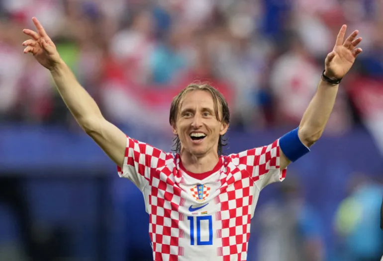 Football football - coupe du monde de la FIFA 2026 - Groupe L - Croatie / Ghana - Philadelphia Stadium, Philadelphie, Pennsylvanie, États-Unis - 27 juin 2026 Luka Modric, de Croatie, célèbre après le match IMAGES IMAGE via Reuters/James Lang IMAGES TPX DU JOUR
